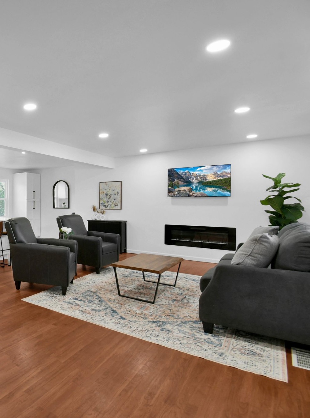 familyroom cropped